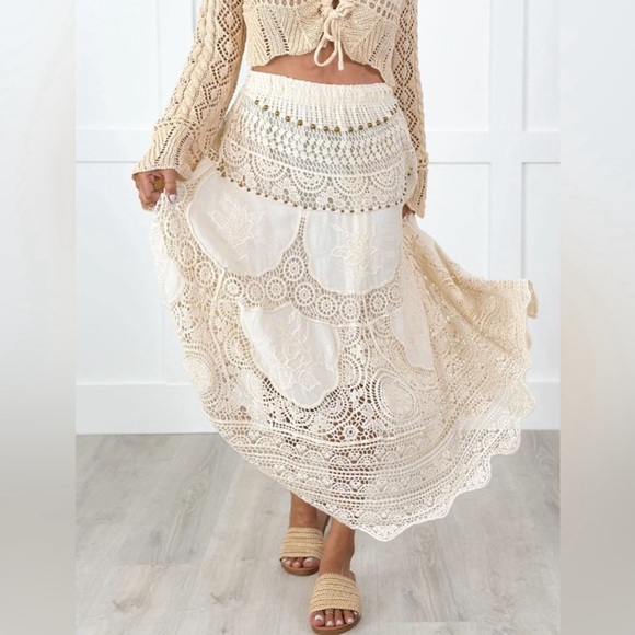 ONE LEFT POL Cream Crochet Knit Metallic Beaded Elastic Waist Maxi Skirt - Picture 7 of 8